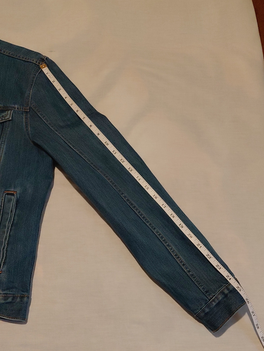 Calvin Klein Blue Denim Trucker Jacket Men's Large Medium Wash - Picture 4 of 10
